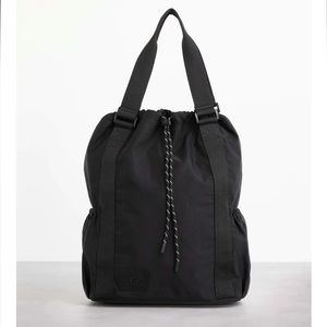 The sport tote